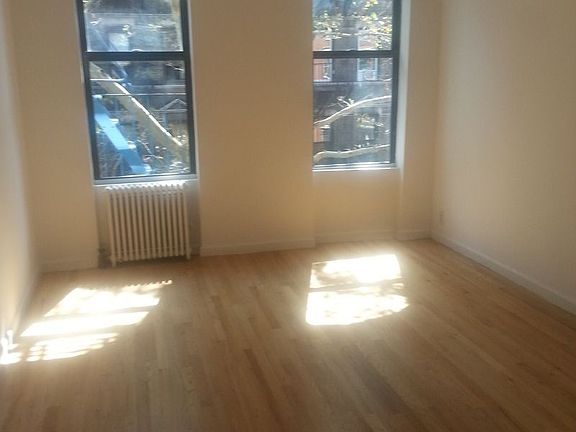 2nd image of 315 E 9th St APT 3FW