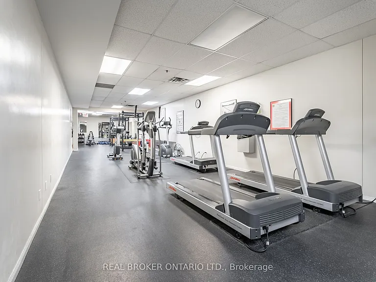11 Niagara St W #32 — Photo 28