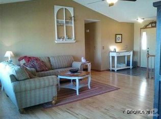 709 Missy Dr, Peosta, IA 52068