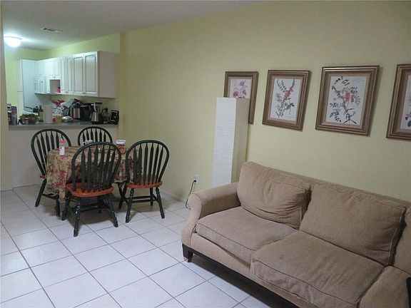 3rd image of 1440 SE Colchester Cir