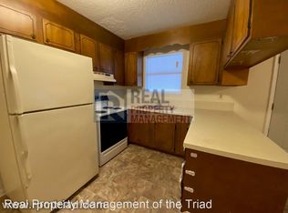1600 Oak Croft Dr UNIT C, Winston Salem, NC 27107