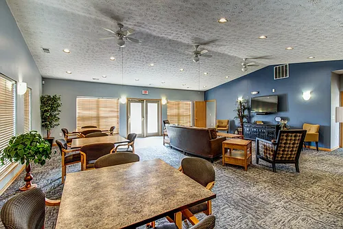 Riverbend Apartments Photo 1