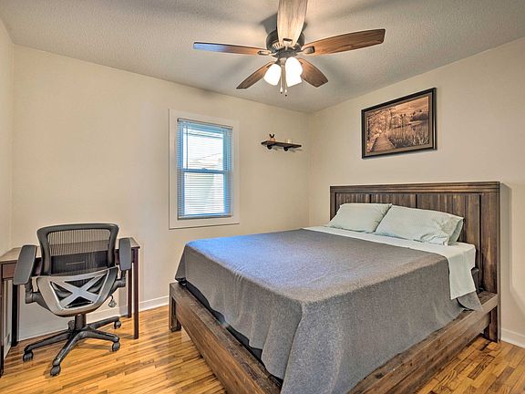 4th image of 28083 Bayshore Dr NW