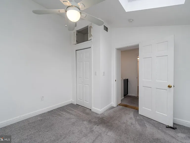 1153 Riverside Ave — Photo 14