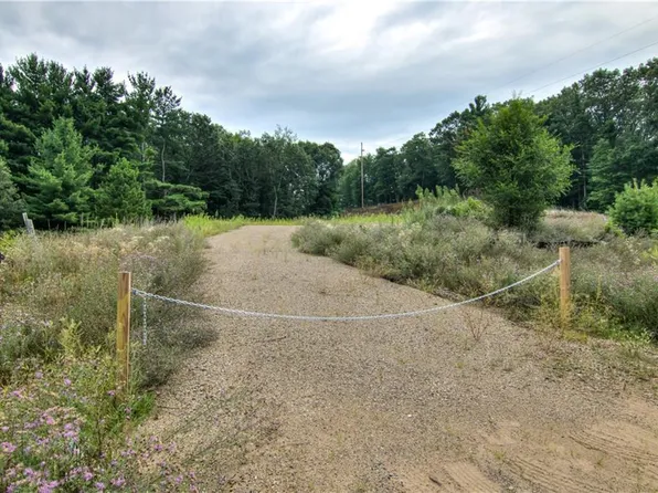 5900 Sandstone Road, Eau Claire, WI 54701