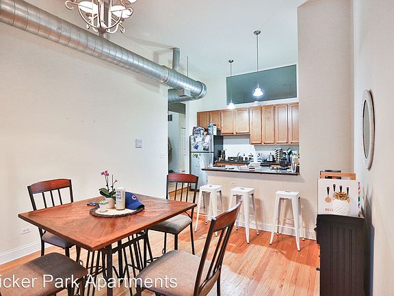 5th image of 1552 N Milwaukee Ave APT 2B
