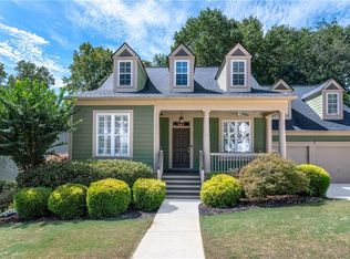 5712 Community Ln, Hoschton, GA 30548