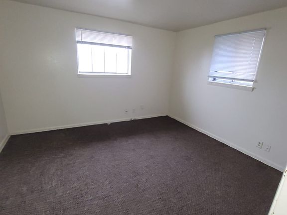 4th image of 8924 W Carmen Ave #4