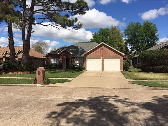 3rd image of 16302 Indian Cypress Dr