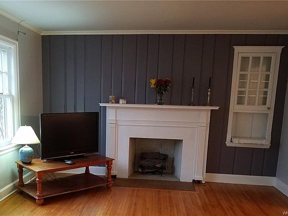 2nd image of 49 Groveland St