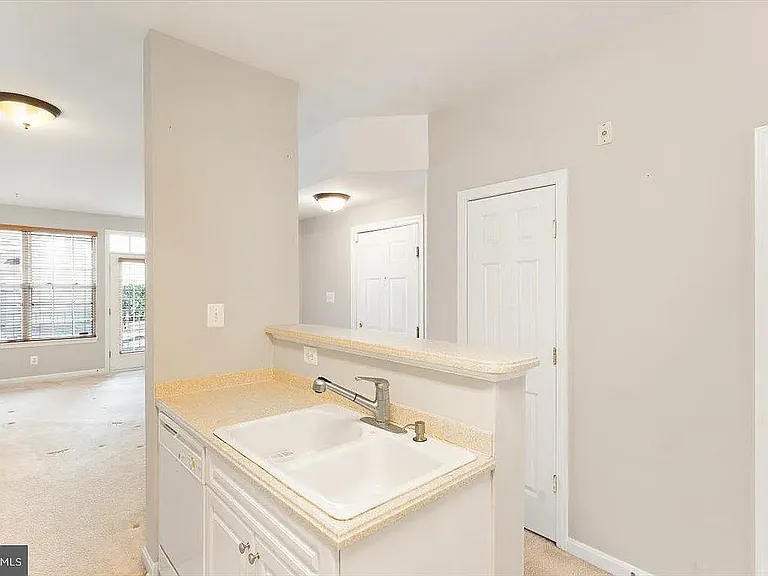 2651 Park Tower Dr #113 — Photo 9