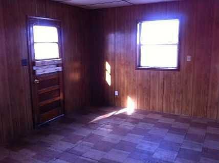2nd image of 2148 Jesse St