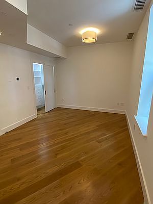 4th image of 50 Orange St APT 1C