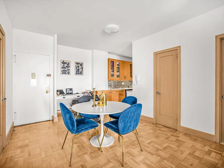 60 E 8th St #33M — Photo 4