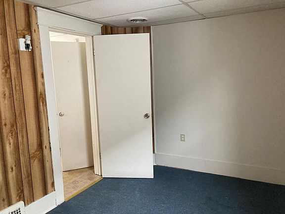 5th image of 918 Hess Ave #2