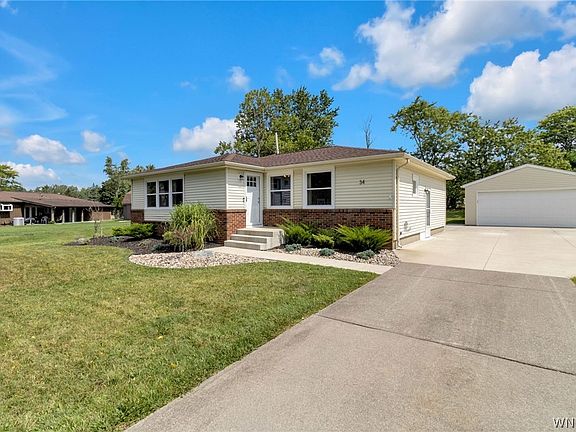 3rd image of 34 Kingswood Dr