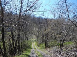 101-105 Milbee Ln, Greensburg, PA 15601