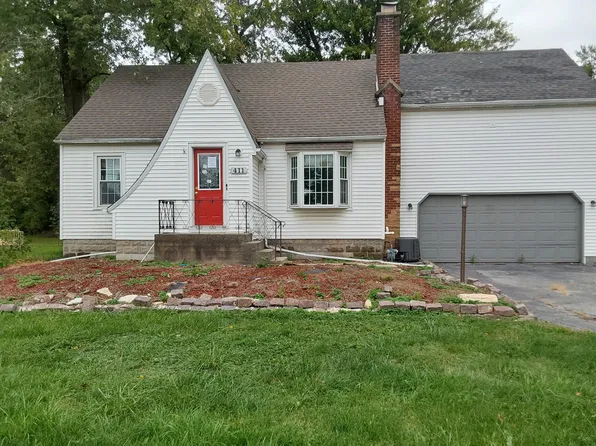 411 N Union St, Hobart, IN 46342