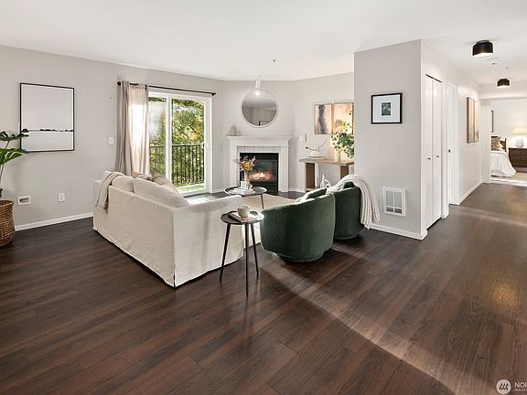 4th image of 10709 Valley View Rd Unit A203