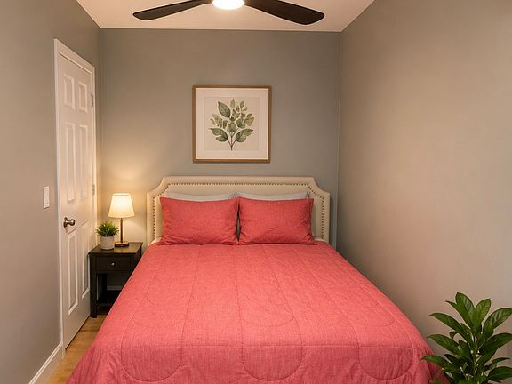 3rd image of 108 Spruce St #2