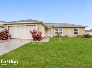 703 SW 13th Ter, Cape Coral, FL 33991