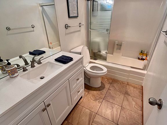 5th image of 7063 Deerhurst Ct