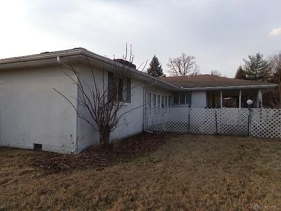 3rd image of 1425 N Monroe Dr