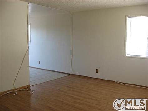 5th image of 16219 Midway St