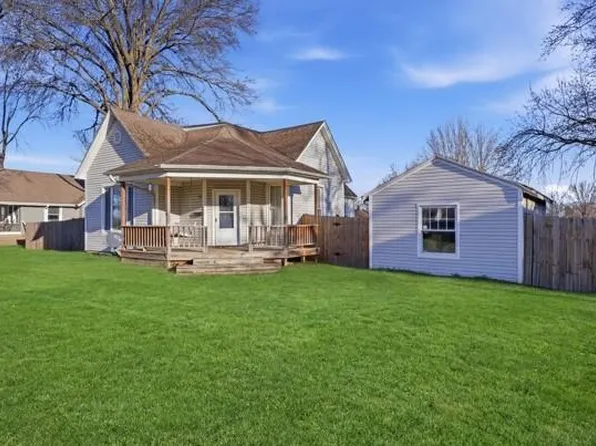 206 E 13th St, Higginsville, MO 64037