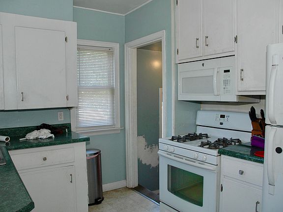 5th image of 4102 Buchanan Ave SW