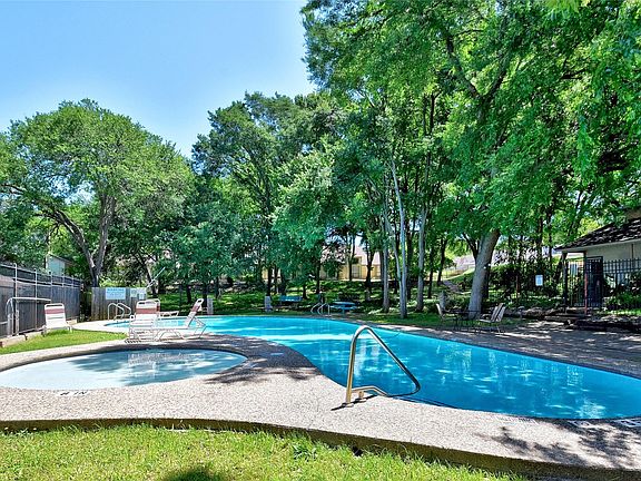 4th image of 1750 Timber Ridge Rd APT 101