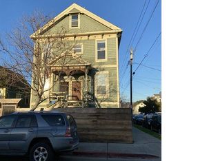 1750 10th St #B, Oakland, CA 94607