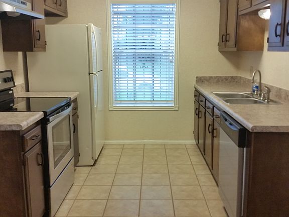 3rd image of 8625 Glen Meadow Ln