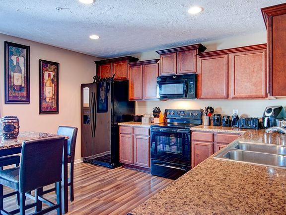 4th image of 4313 Aurora Cir #46