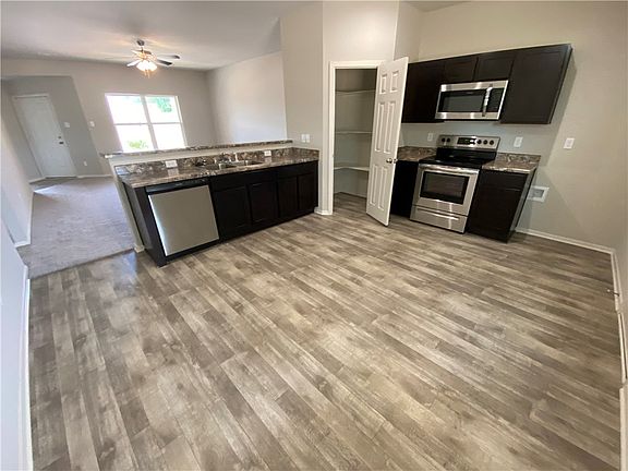 2nd image of 2887 W Azurite St