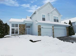 447 Gatewood Ln, Grayslake, IL