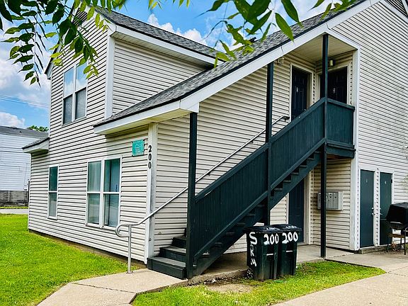 2nd image of 200 N 18th St #1