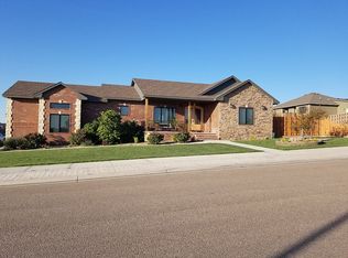 4001 Wildwood Dr, Garden City, KS 67846