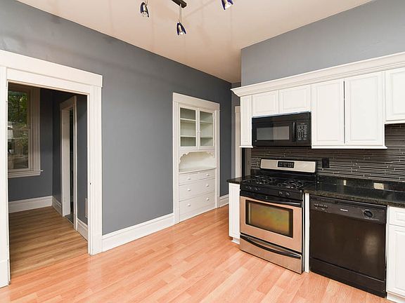 3rd image of 2738 N Central Park Ave #M00r