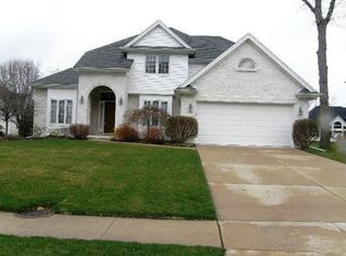 8832 Linden Lake Rd, Sylvania, OH 43560