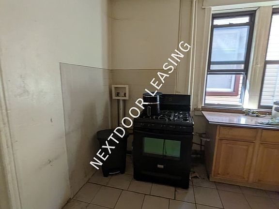 2nd image of 11 Grant Ave Floor 2
