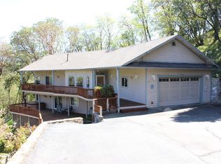 995 NW Starlite Pl, Grants Pass, OR