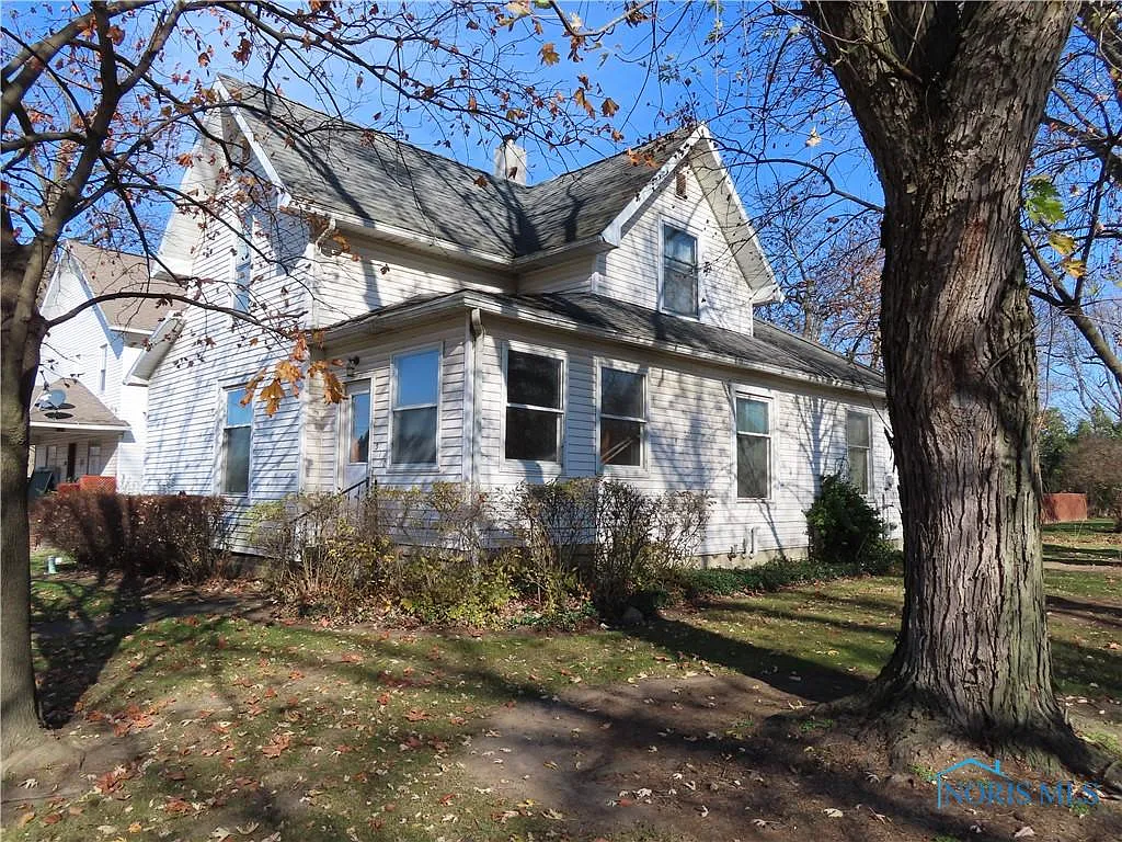 310 N Michigan St photo 1