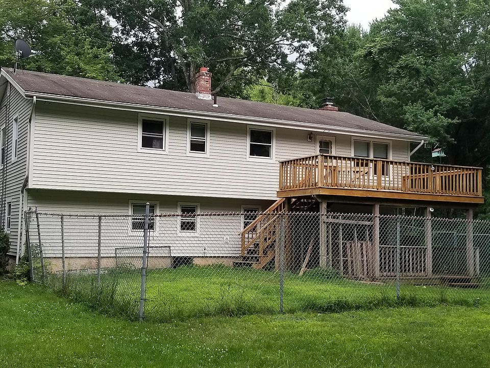 2nd image of 36 Pheasant Run Dr