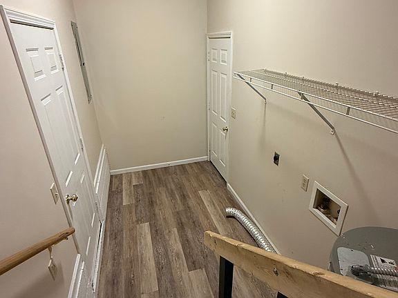 4th image of 107 Harris St
