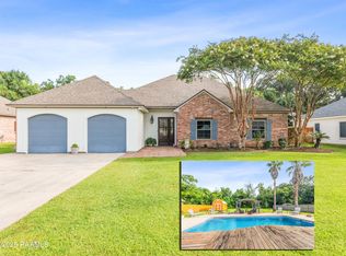 202 Anslem Dr, Youngsville, LA 70592