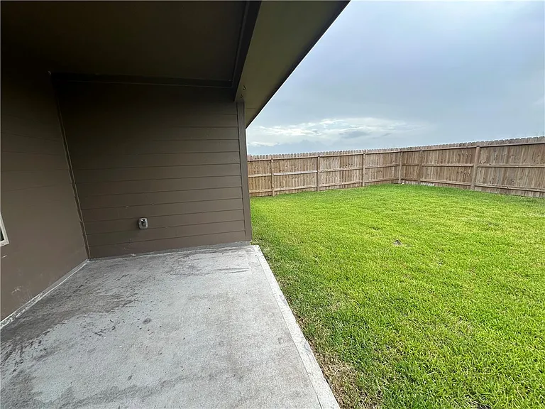 1417 Maverick Rd — Photo 12