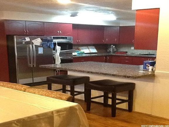 2nd image of 1662 E Dawn Dr