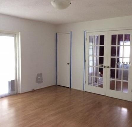 2nd image of 108 N Bloxam Ave