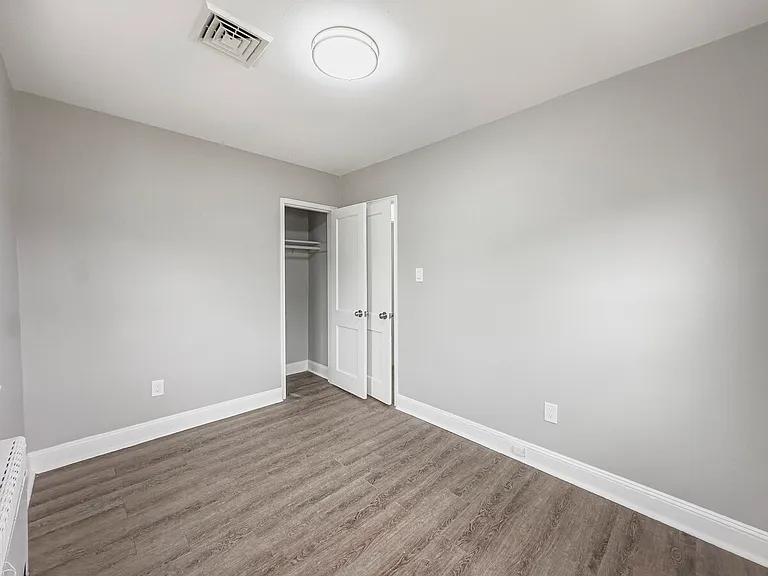 Haddon Crossing Apartments — Photo 10